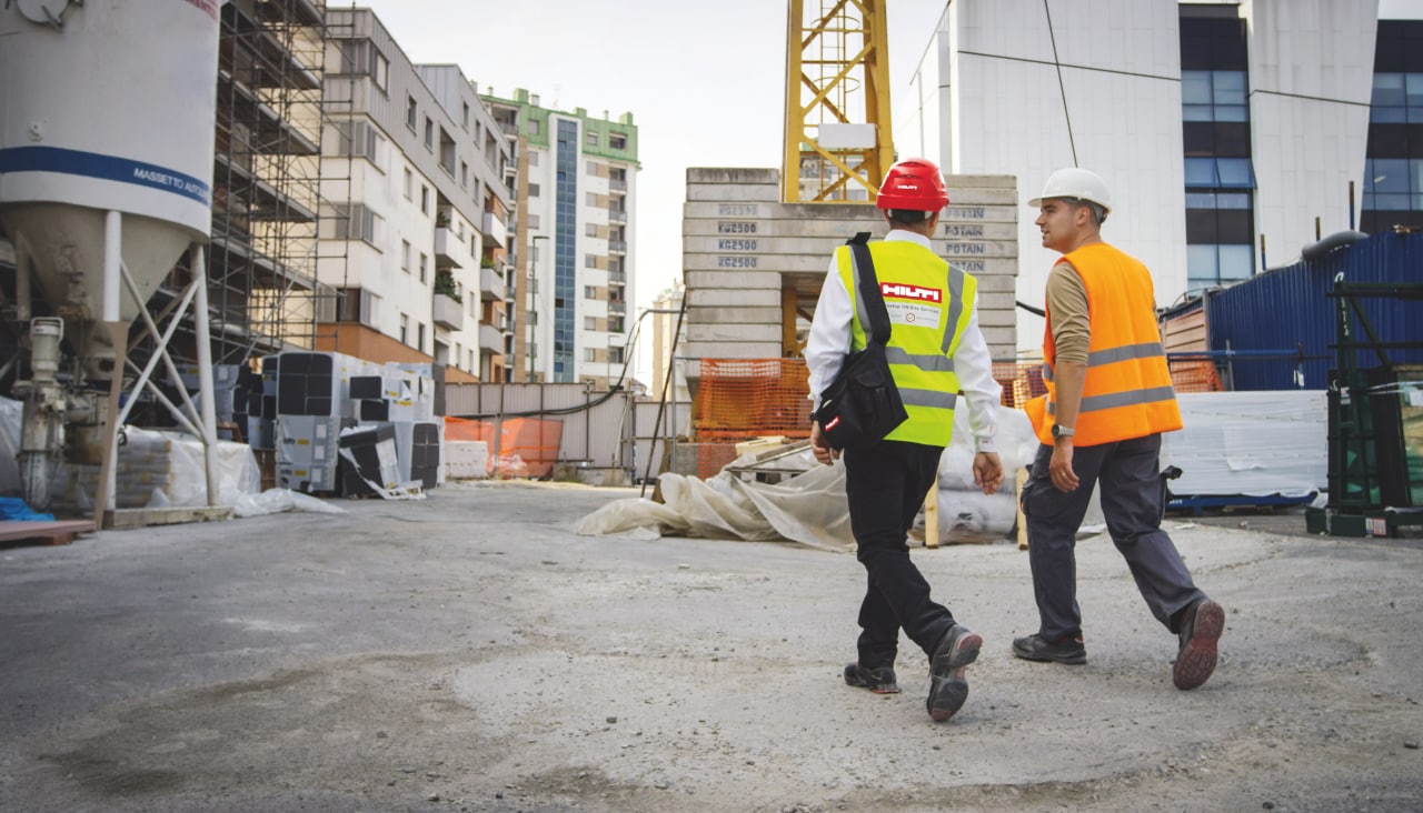 Ingénieur Hilti sur un chantier