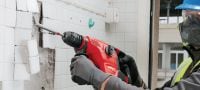 Cinzéis para cerâmica TE-C TI Cinzéis para cerâmica SDS Plus (TE-C) autoafiáveis para raspar material excedente nas superfícies Aplicações 1