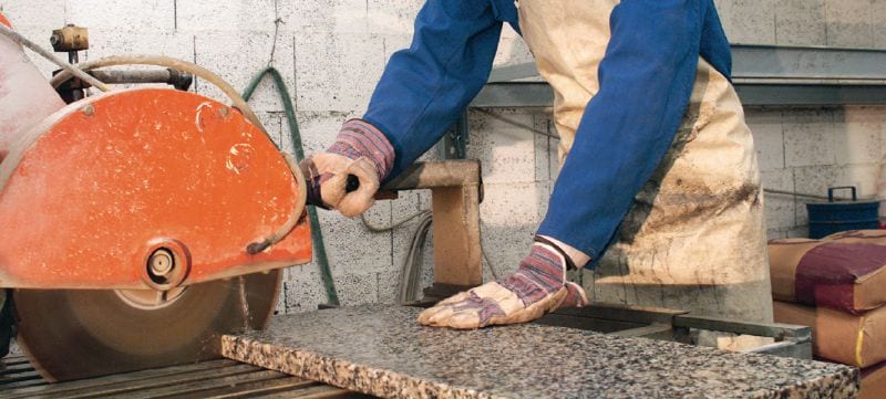 Disco para serra de bancada DS-BB M1 O disco diamantado silencioso premium reduz o ruído em até 50% — concebido para o corte de blocos de alvenaria e silicocalcários Aplicações 1